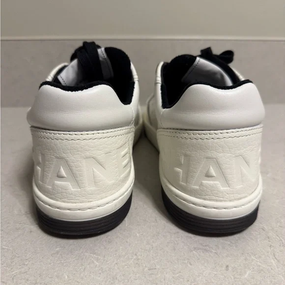 AUTH Preowned Womens Chanel White/Black Low Top Sneakers, size 38, Made in Italy - Picture 3 of 16